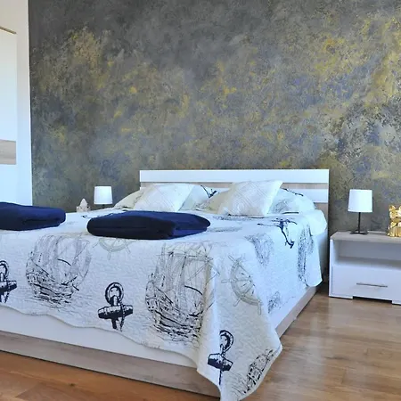 Apartament G&m Kolovare